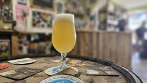 Cobbetts Beer Shop Micropub Dorking Surrey CAMRA
